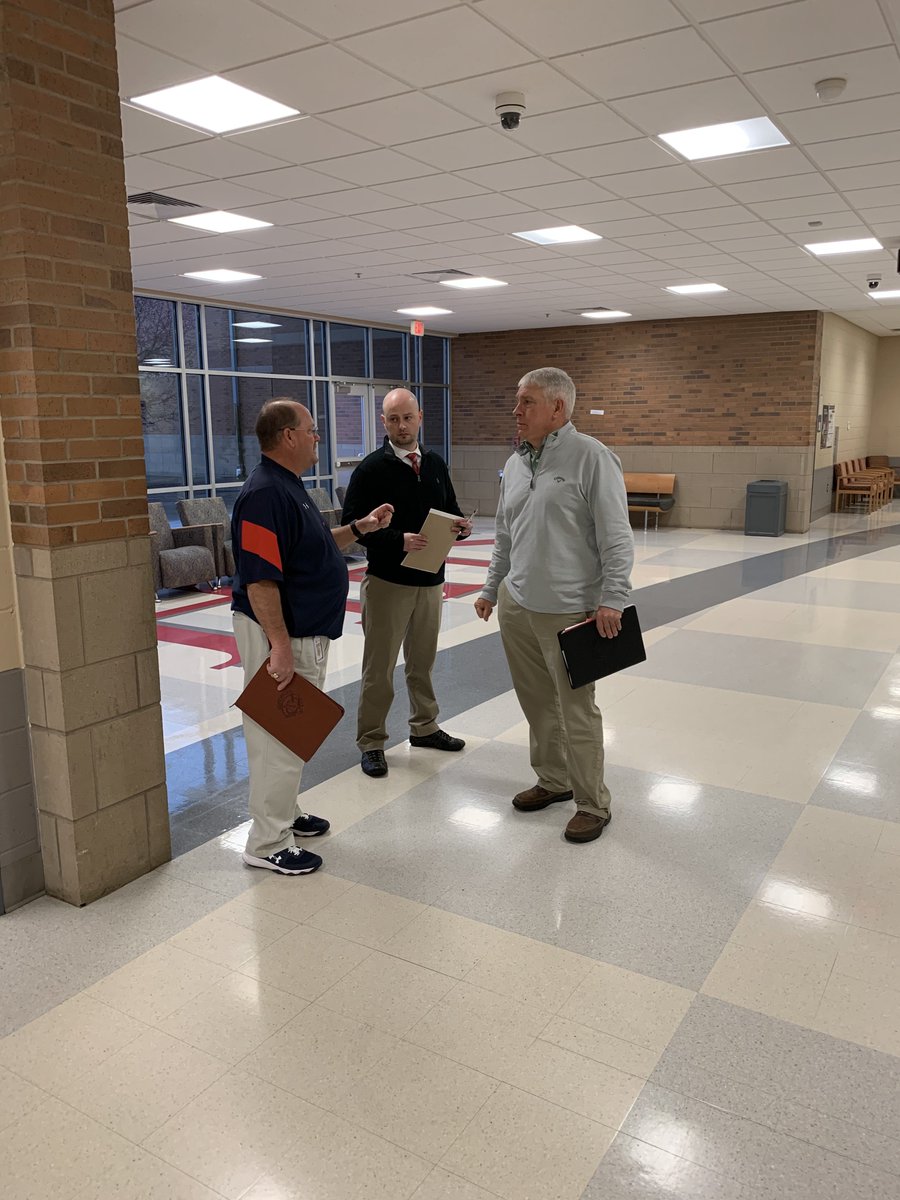 PBIS visits Heritage High School. Honor yourself, honor your school, seek excellence. #PBIS
