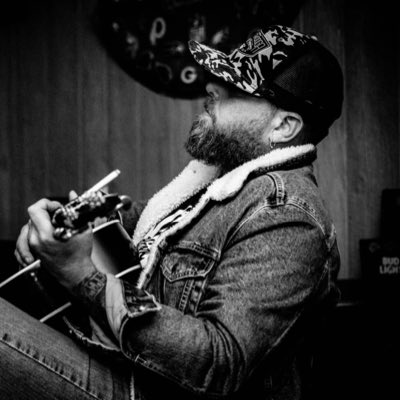 Mikele Buck Band tweet media