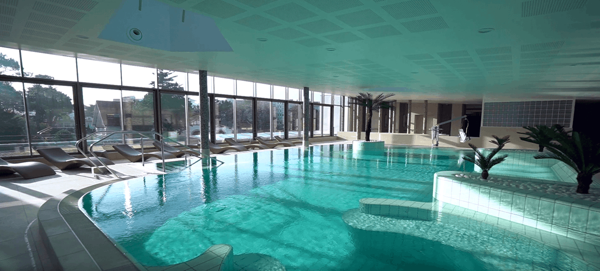 🏊OUVERTURE AQUABAULE 🏊 
Après des journées portes ouvertes ayant réuni près de 6000 visiteurs, Aquabaule est enfin ouvert depuis le 10 février ! Découvrez toutes les nouveautés du centre aquatique situé dans la <a href="/VilleLaBaule/">Ville de La Baule-Escoublac</a> ow.ly/oeLd50yrpNl