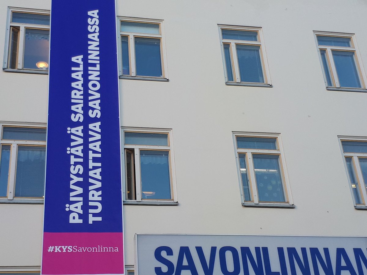 MtTiainen's tweet photo. @SosteriFI mielenilmauksen päätteeksi naulattiin #KYSSavonlinna #teesit pääoveen, naulaajina @MyllysAhti ja @SuviSikstus. Tahtomme on ilmaistu. https://t.co/GLprKJIcWd