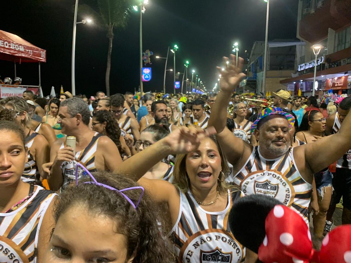 ConsuladosGalo's tweet photo. Grande festa do @galosalvadorBA 
@ConsuladosGalo do @Atletico 
#GaloSalvador #ConsuladosdoGalo
#Galofolia https://t.co/BohrnvGUA7