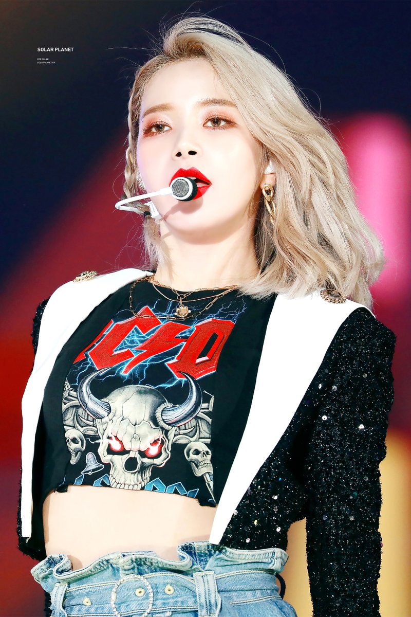 SOLARPLANET221's tweet photo. 「내 마음은 되게 무거운데
너는 번쩍 들어 올리는 것 같아

네가 가볍다는 게 아니야
네가 되게 큰 존재라는 거야

행복하자 우리

흔글, 힘」

내게 항상 큰 힘이 되는, 내삶에 너무도 큰 존재가 되어버린, 울동글 생일축하해🥳🎂🎉❤

#우리의_태양_솔라_생일축하해 #GoldenSolarDay
#HAPPYSOLARDAY https://t.co/GrGyyRvYqD
