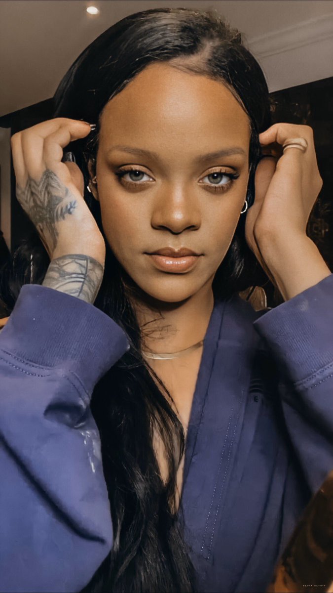 fentxyy's tweet photo. HAPPY 32ND BIRTHDAY RIHANNA 🎈 https://t.co/9qJbzALuxN