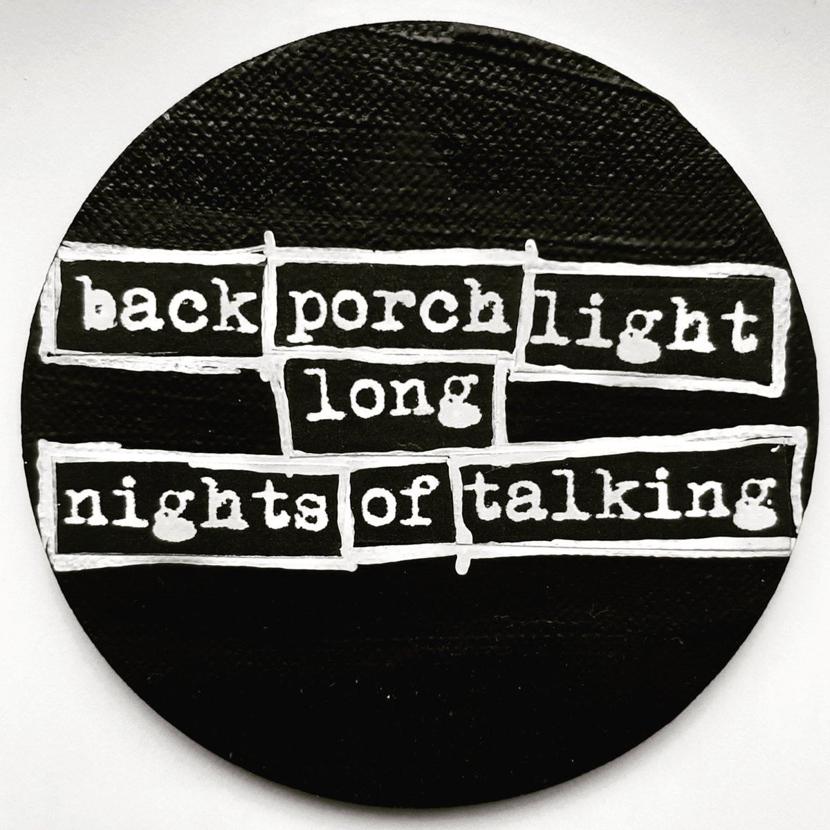 piku_poetry_314's tweet photo. #DEFAD Day 18&19
.
back porch light
long
nights of talking
.
old slippers
noon
on the back porch
.
Source: #OurSoulsAtNight
by #KentHaruf
.
#defad2020 #DEFunADay #FoundPoetry #FoundPikuADay #FoundPoem #haiku #senryu #Piku314 #PikuPoetry #PikuADay #poetry #CutUpPoetry #BeatPoetry https://t.co/Cb6lKI2Rhz