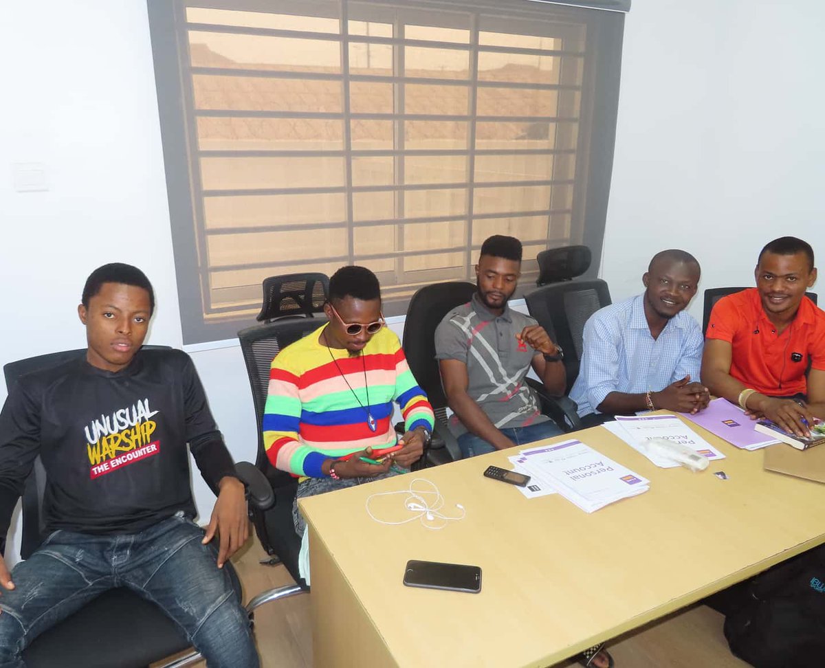 teeflatch's tweet photo. At FCMB Yaba, Ondo Branch today as promised.
Opening our accounts and identifying with @MyFCMB for their kind gesture towards Dele, the little girl that was found using the FCMB ATM gallery light to do her homework at night some weeks ago in Ondo.

#FCMBOndo #DeleDetermination https://t.co/Yi1ULXpsRy