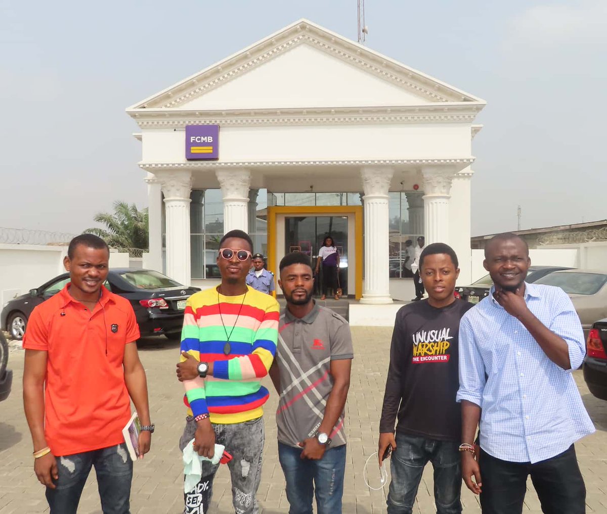 teeflatch's tweet photo. At FCMB Yaba, Ondo Branch today as promised.
Opening our accounts and identifying with @MyFCMB for their kind gesture towards Dele, the little girl that was found using the FCMB ATM gallery light to do her homework at night some weeks ago in Ondo.

#FCMBOndo #DeleDetermination https://t.co/Yi1ULXpsRy