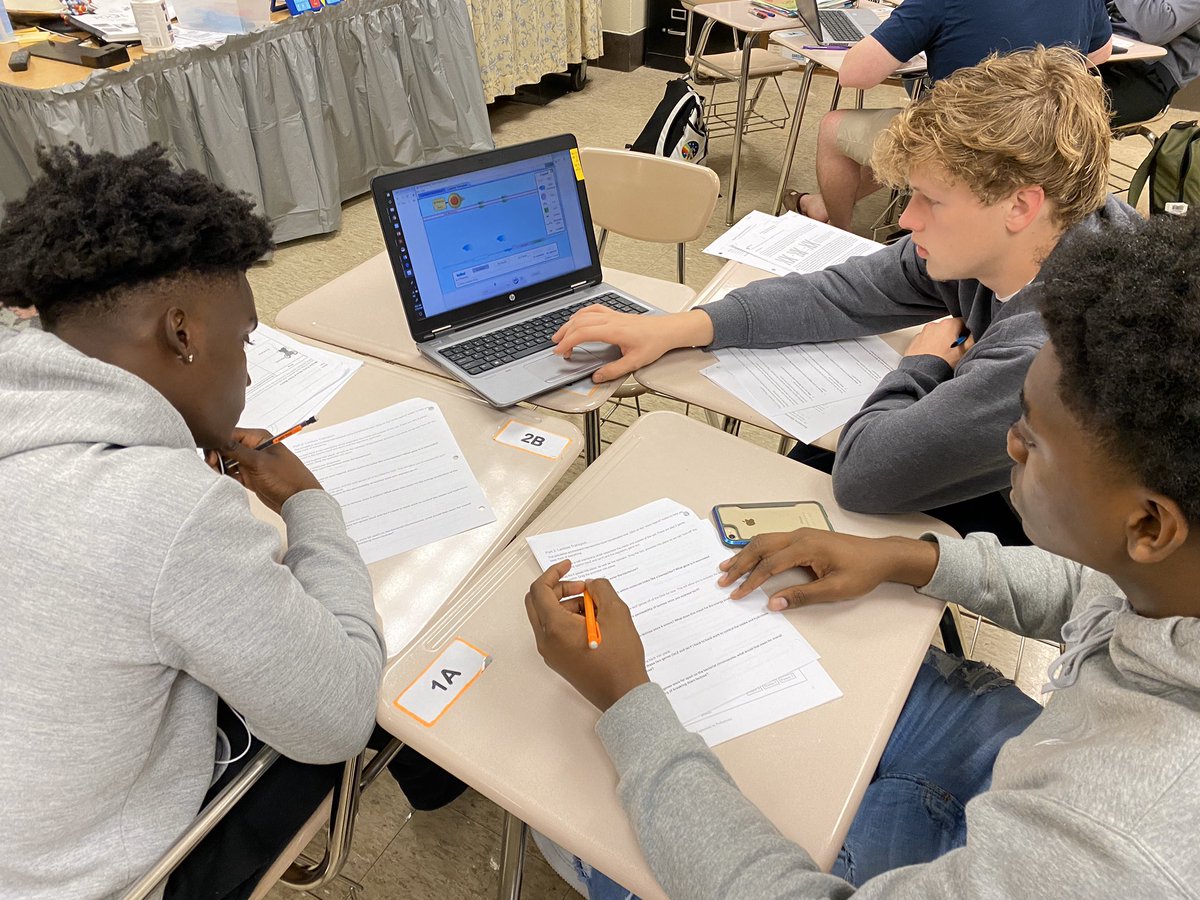 absmith_IHS's tweet photo. Exploring gene expression in prokaryotes using the Gene Machine PhET simulation of the lac operon. #APBio #ThisIsIrmo https://t.co/BjpNid0Sk7