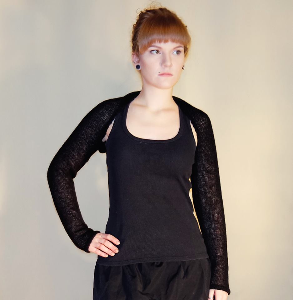 SuperSoftKnits's tweet image. #Black #Bolero #Weddingbolero #Jacket #Knit #sweater #dress #Coverup #jacket #mohairbolero #handmade #softknits
etsy.me/2V7Iv5a @Etsy