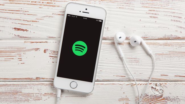 e2save mobiles (@e2save) on Twitter photo Karaoke? In 2 0 2 0? 
Will you be using this new Spotify feature?
techradar.com/uk/news/spotif… Karaoke? In 2 0 2 0? 
Will you be using this new Spotify feature?
techradar.com/uk/news/spotif…