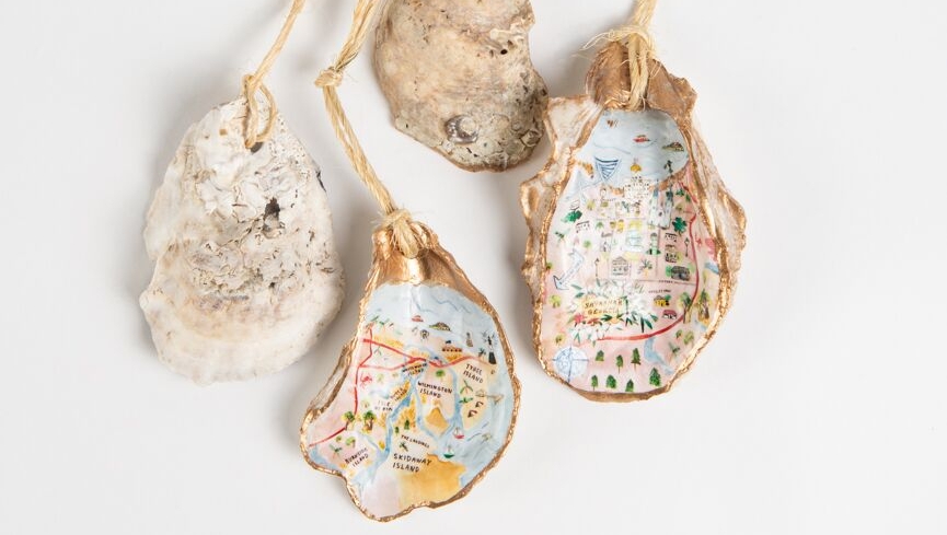 Now with two new designs, oyster ornaments by True South Jewelry &amp; Design make a unique statement in your home or gift for a friend! Sourced from local oyster rakes, oyster roasts and shore walks, we’re especially loving the Savannah Pink Map. 
makesavannah.com/shop-savannah-…