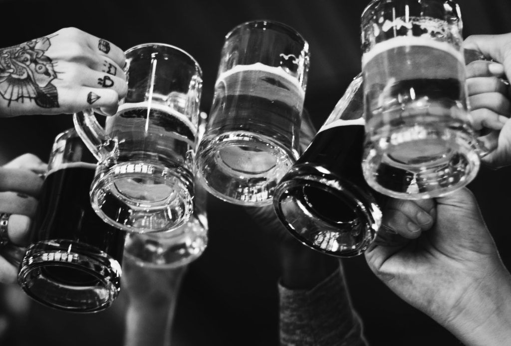 lexontap's tweet photo. We want to say thank you to everyone supporting us here at Lexington On Tap. We just reached over 1000 likes and follows today! Some exciting changes are happening and we can't wait to show you what is in store for 2020! #shoplocal #lexbeerscene #lexingtonky #lexontap #tapinlex https://t.co/ia997bBKgn