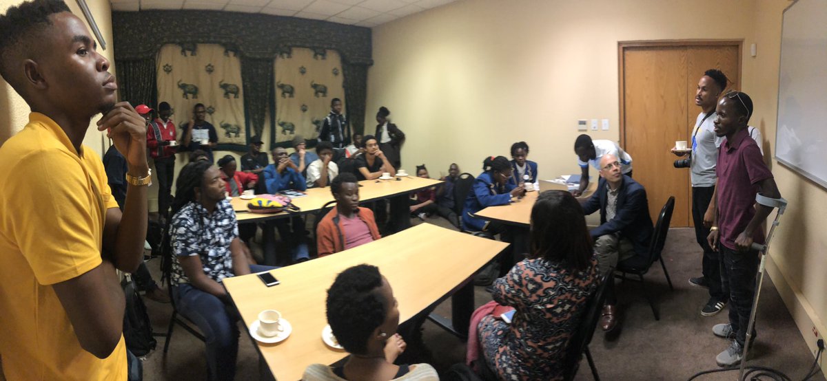 honzajavorek's tweet photo. Full room of people interested in what volunteering for @pyconna, @pynamscholars, and @PythonNamibia is about. Crossing fingers to @JessicaUpani, @muheuenga, and @evildmp to get a whole generation of volunteers to really kick off an amazing community core 🤝 #pyconna https://t.co/dHWZYJTFg7