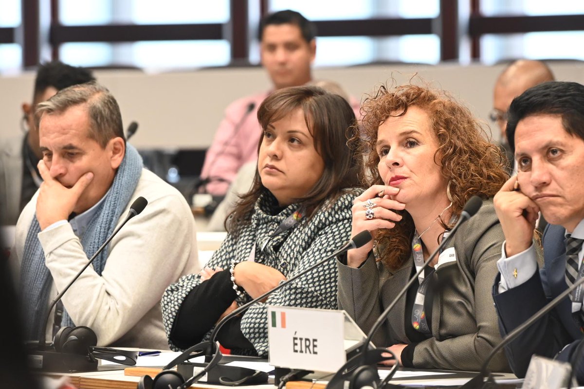 claumrp's tweet photo. Continuando con las reuniones del @ProgramaCOPOLAD en cooperación entre la Unión Europea, América Latina y Caribe en la lucha antidrogas y seguridad, esta vez desde la Comisión Europea. @ComisionEuropea @EmbajadaBolBrus https://t.co/G3a46x31Cm