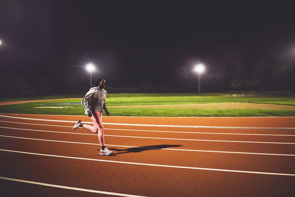 runraceapp's tweet photo. 👟 #RunningStories

Un grande esempio di #runner al femminile:
Dina, campionessa mondiale dei 200m e prossima alle Olimpiadi di Tokyo 2020, racconta la sua training routine 🎀

Scoprite come vive una runner professionista 👉 https://t.co/cQDuYtHMhi https://t.co/ZPKRbX1fOa