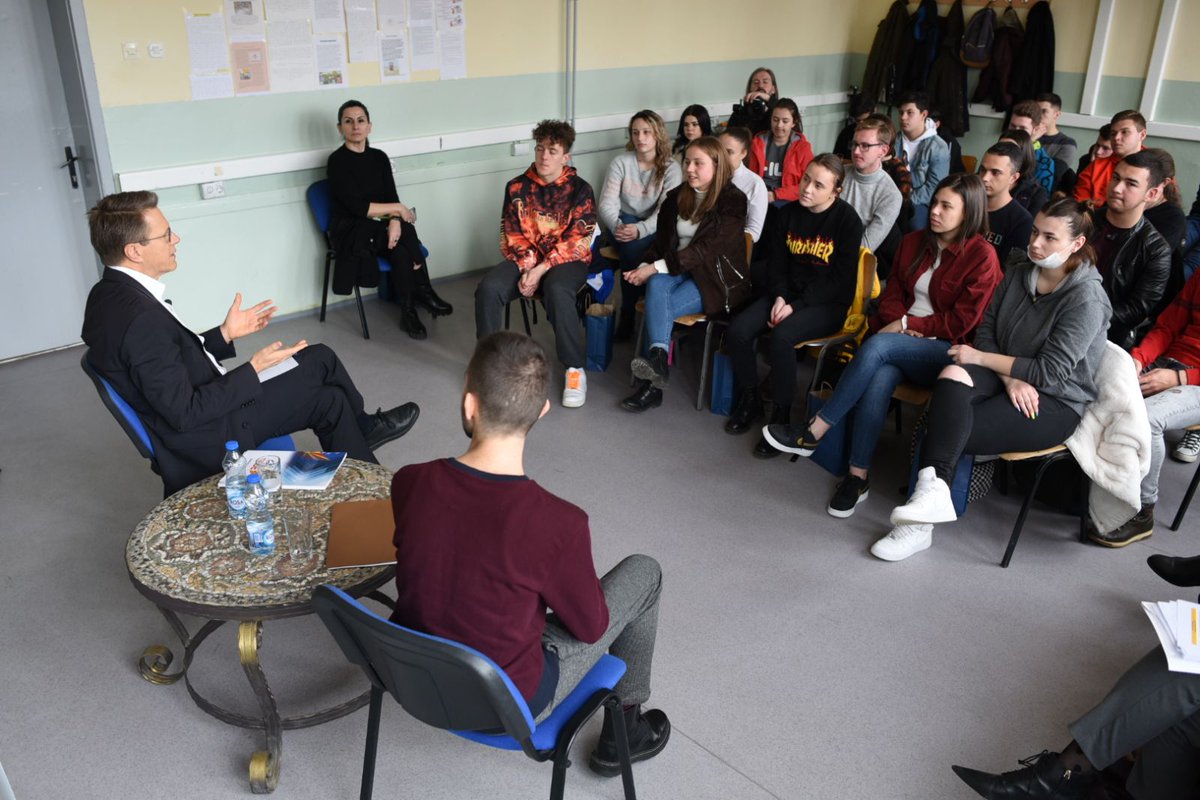 JacksonAddison8's tweet image. It was great to learn the local traditions from the students of the "Naum Naumovski Borce" high school in Probistip. They demonstrated high level of social responsibility towards their municipality, country and planet.