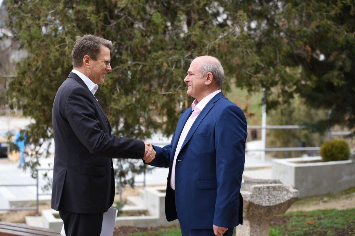 JacksonAddison8's tweet image. It was great to learn the local traditions from the students of the "Naum Naumovski Borce" high school in Probistip. They demonstrated high level of social responsibility towards their municipality, country and planet.