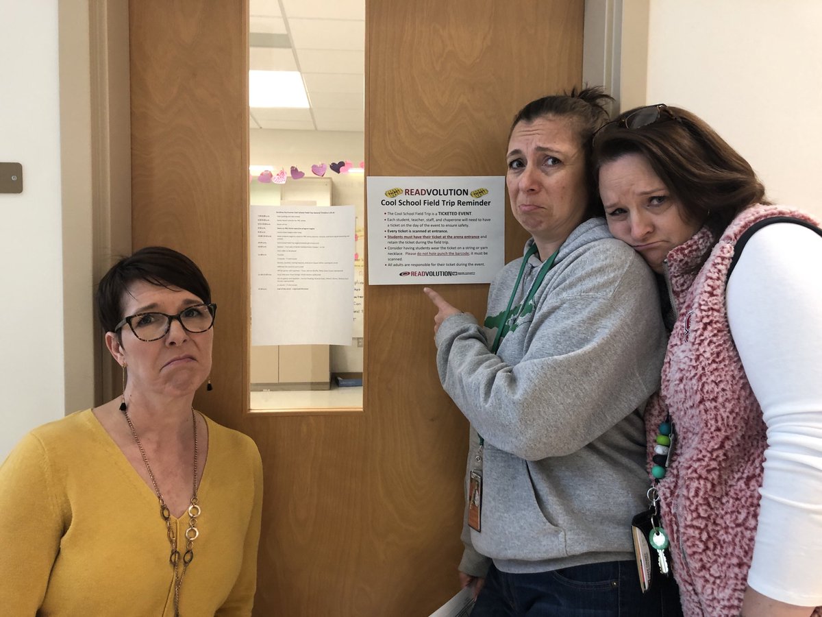 lbrlisabrown's tweet photo. Hey ⁦@Canes⁩ ⁦@GreenPTA⁩ ⁦@WCPSS⁩ ⁦@GreenPTA⁩ I guess we can take these reminders down these reminders ... https://t.co/E1rxGSqvTc