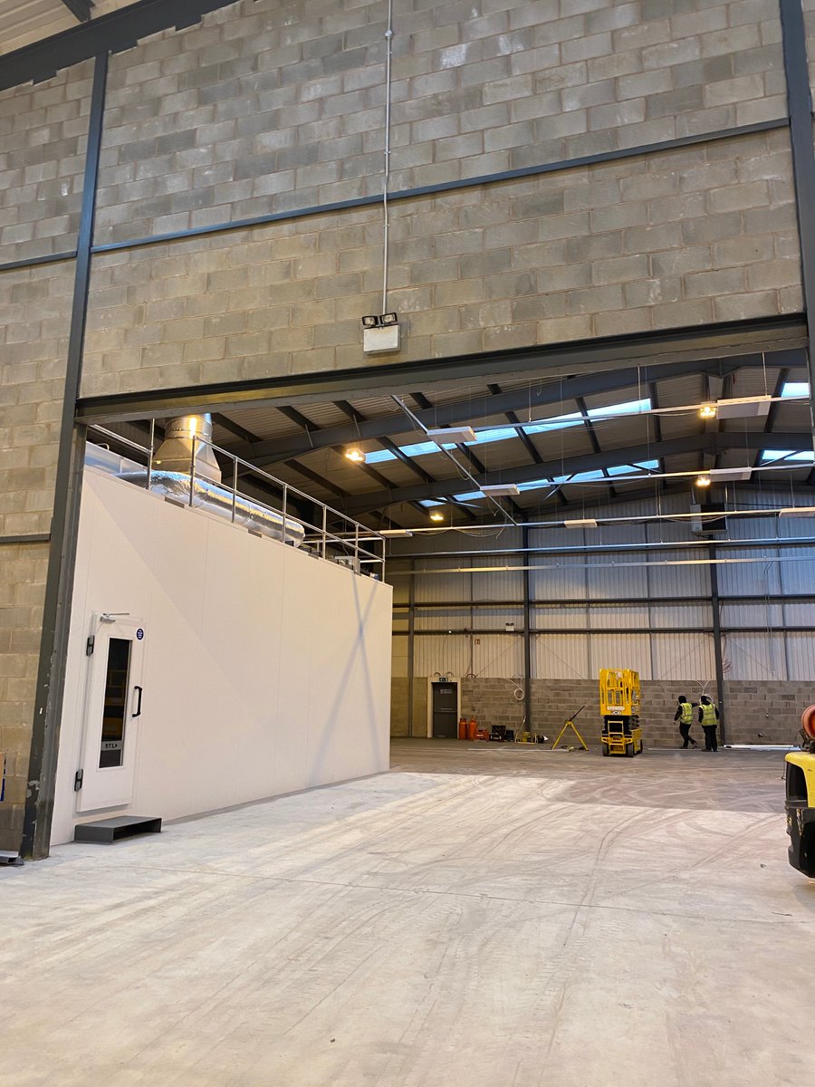 thevellagroupUK's tweet image. Sneak peek of the new spray booth at Liverpool.

Special thanks to @SprayboothTech 

We will be keeping you updated on the site&apos;s progress over the coming weeks.

Watch this space.

#spring2020