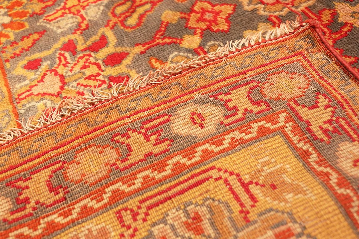 Nazmiyal's tweet photo. Today We Explore The History Of British Weaver Thomas Whitty And The Axminster Carpets https://t.co/IrbbugDtQ2 #nazmiyal #thomaswhitty #axminster #axminstercarpets #englishrugs #rugs #carpets #europeanrugs #antiquerugs #antiquecarpets #interiordesign #homedecor #interiors #decor https://t.co/7LZCq20g6n