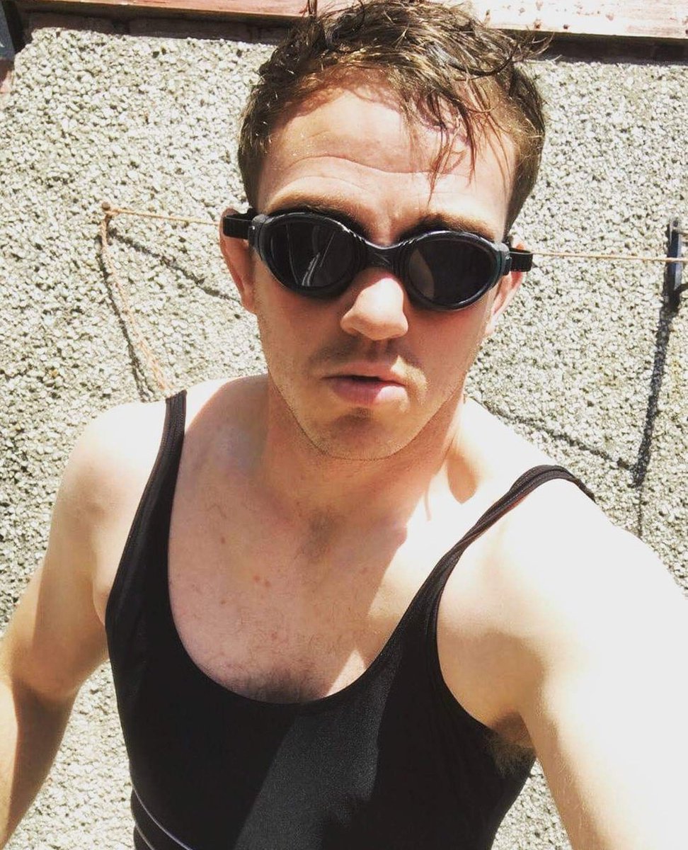 janey7437's tweet photo. Happy birthday to this absolute cannon! Hope you're having the best day grafting on your day of birth 😁 @brownybiglip
🥳❤️🎁🎉 https://t.co/tyQydlYznW