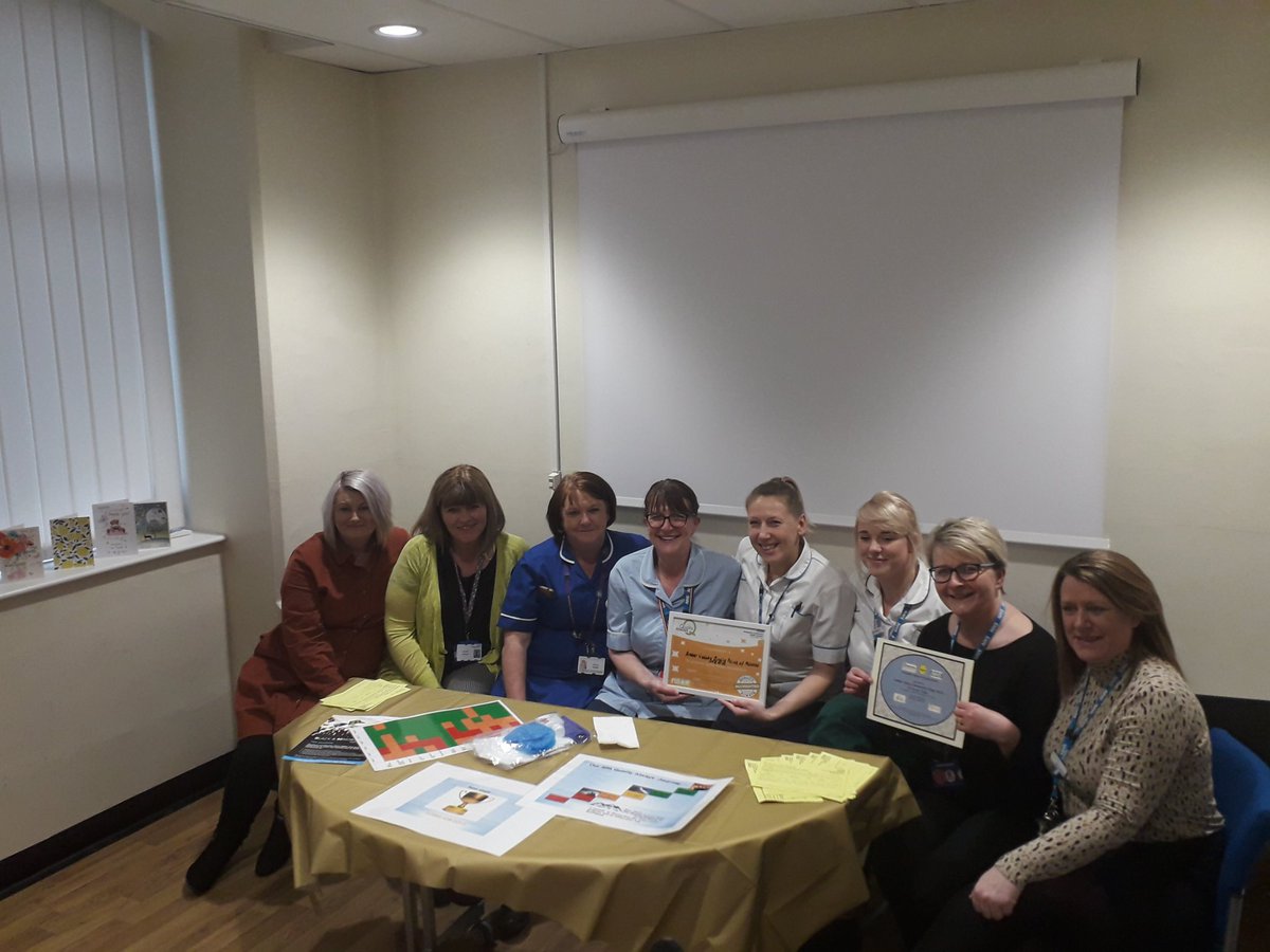 chris holloway tweet media