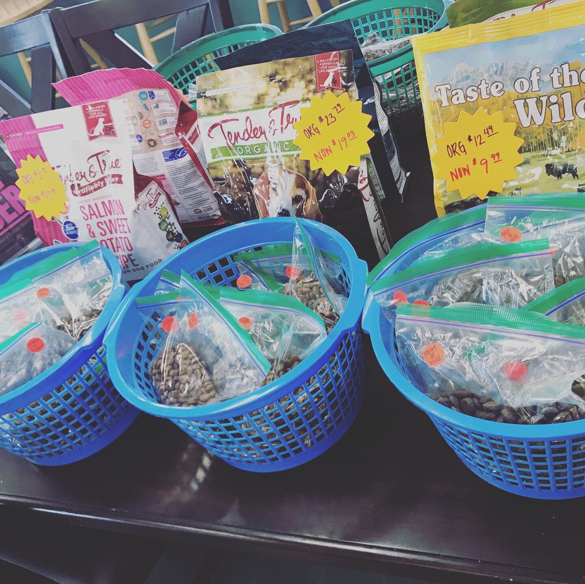 SusansNatWorld's tweet photo. Happy #nationalloveyourpetday to all of our SNW furry customers!
🔹TODAY ONLY save 20% off ALL PET PRODUCTS 🔹
We have lots of samples of dog &amp; cat food, treats &amp; a raffle basket!! Stop in today &amp; bring your fur babies 🐶🐱 https://t.co/K4WhoecJzo