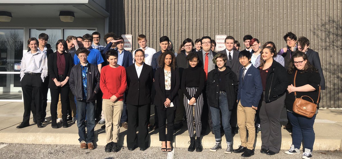 Global Perspective students heading to <a href="/eskenazimuseum/">Eskenazi Museum of Art at Indiana University</a> to present their “Lions of History: Art and Things Fall Apart” project”