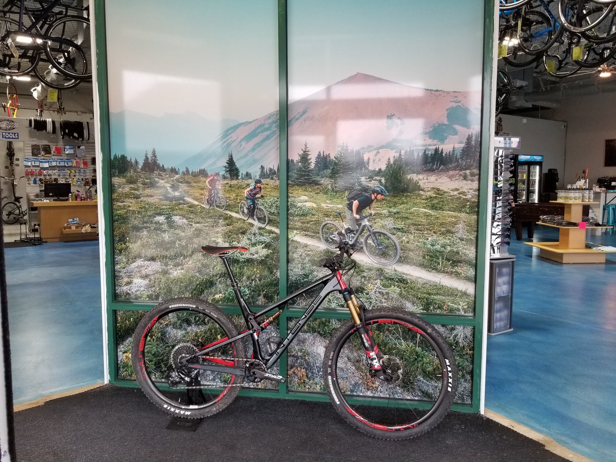 JesseCarterSVN's tweet image. 🚲 Congratulations to Matt Rinella and his team @FreehubBikes for opening a new location at 1832-B Woodruff Road, Greenville, SC!! Come out and see how they transformed the old Party Junction space and see how they are transforming the Bicycle shop industry! ☕🍺🚲