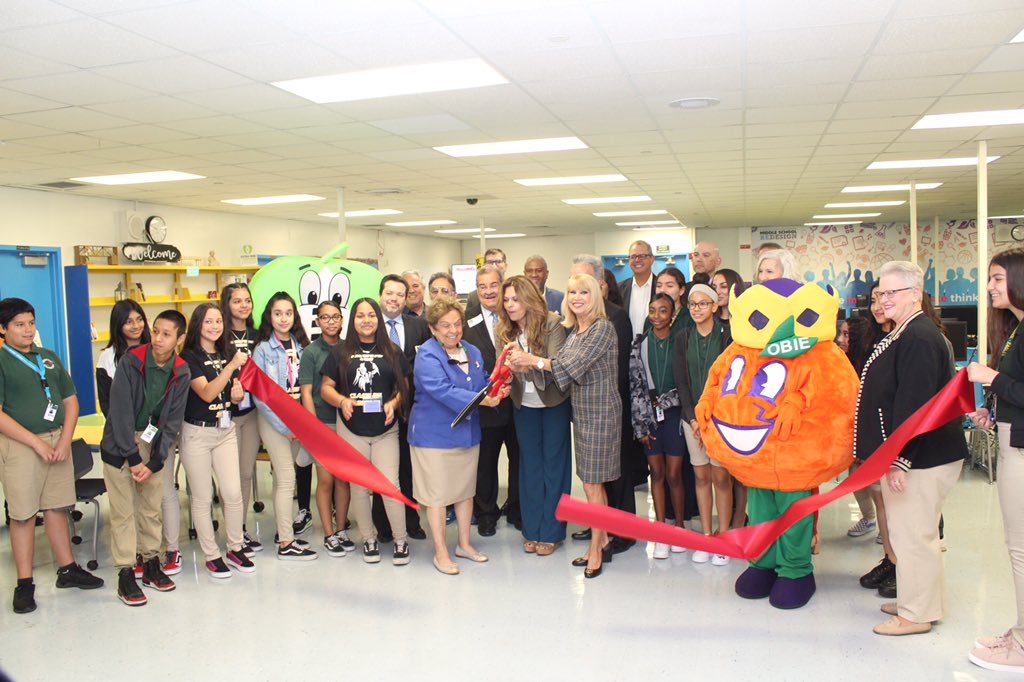 MDCPS's tweet photo. Unveiling the new innovation space @CitrusGroveMS, where students & staff can work in a collaborative environment designed to foster both independent and group exploration. Thank you @CFBPlayoff Host Committee & @CFPExtraYard for supporting public education. #MDCPSMSRedesign https://t.co/IfMttsm5vx