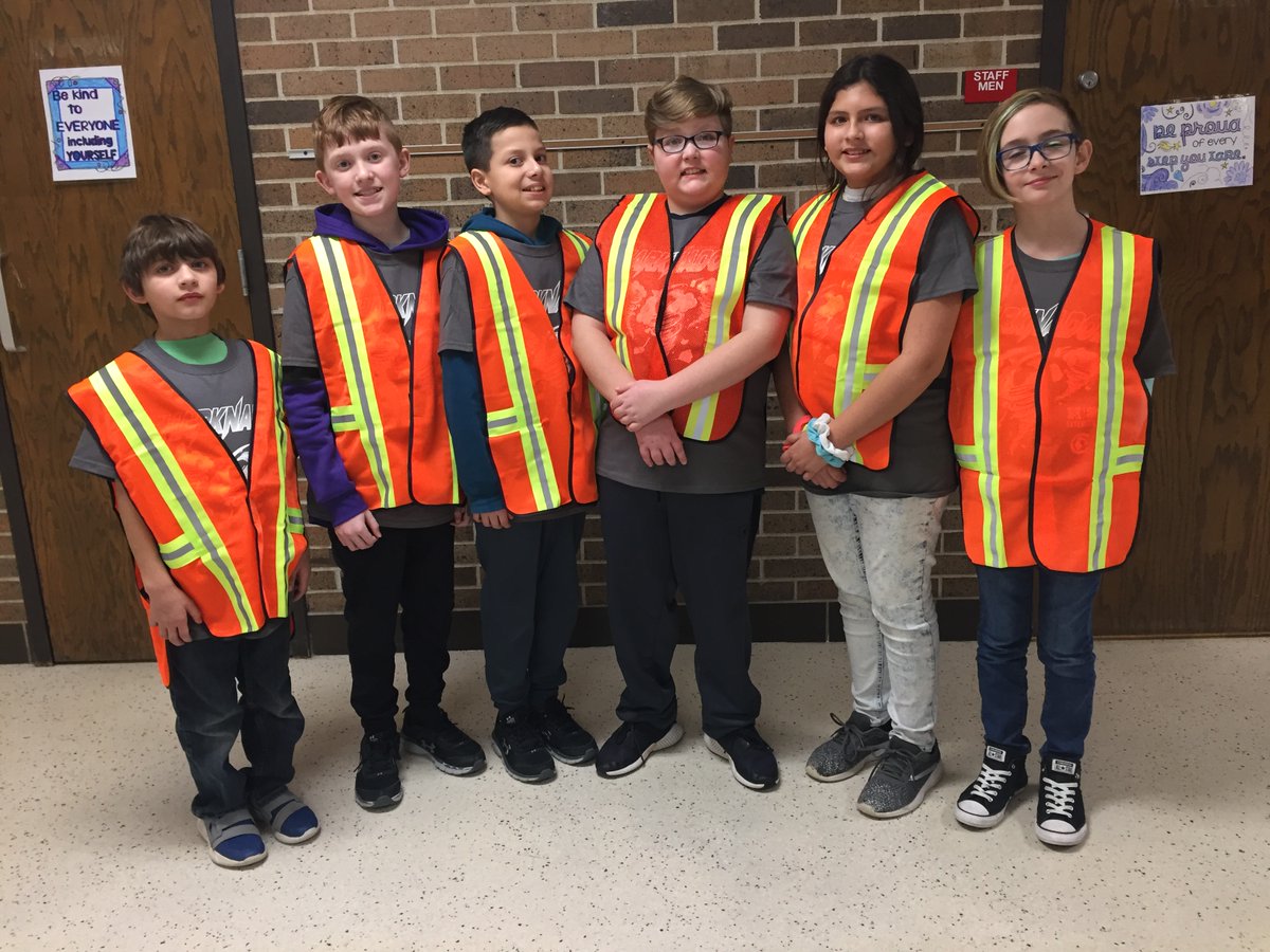 Nebraska4H's tweet photo. "Hello! My name is Angela Abts. I am an Extension Educator in Dakota and Dixon Counties. This is a first to have all the South Sioux City teams represented at state: Kobra Kai, Sharknadoz, and City Savers." Follow Angela's Takeover on Saturday: https://t.co/WzUh0ytni1 https://t.co/XcOTOM6k3C