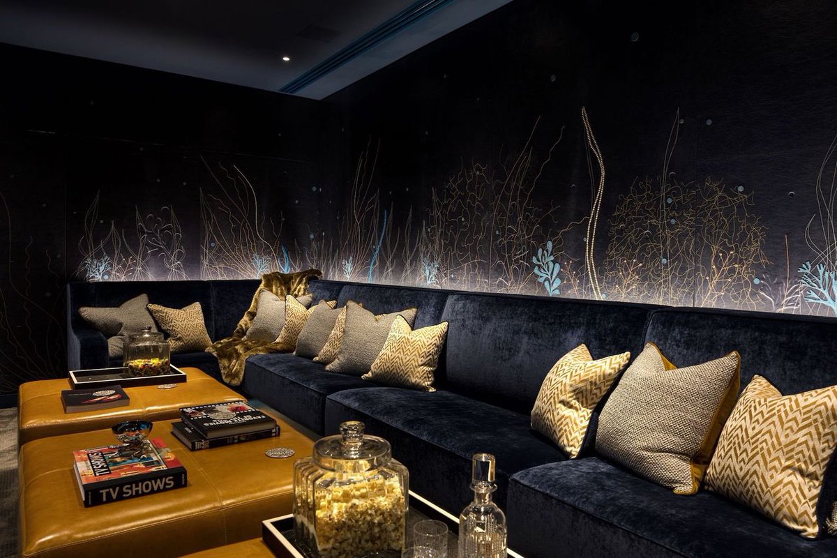 SHHArchitects's tweet photo. Our Associate and project head of Residential Interiors, Rupert Martineau, features in @MansionGlobal ‘s ‘How to Design a Statement Wall’ article: https://t.co/3qhs2cV4vF #statementwall #interiordesign #mansionglobal #designerscorner #interiordesigner #shharchitects https://t.co/omZqrJpQjK