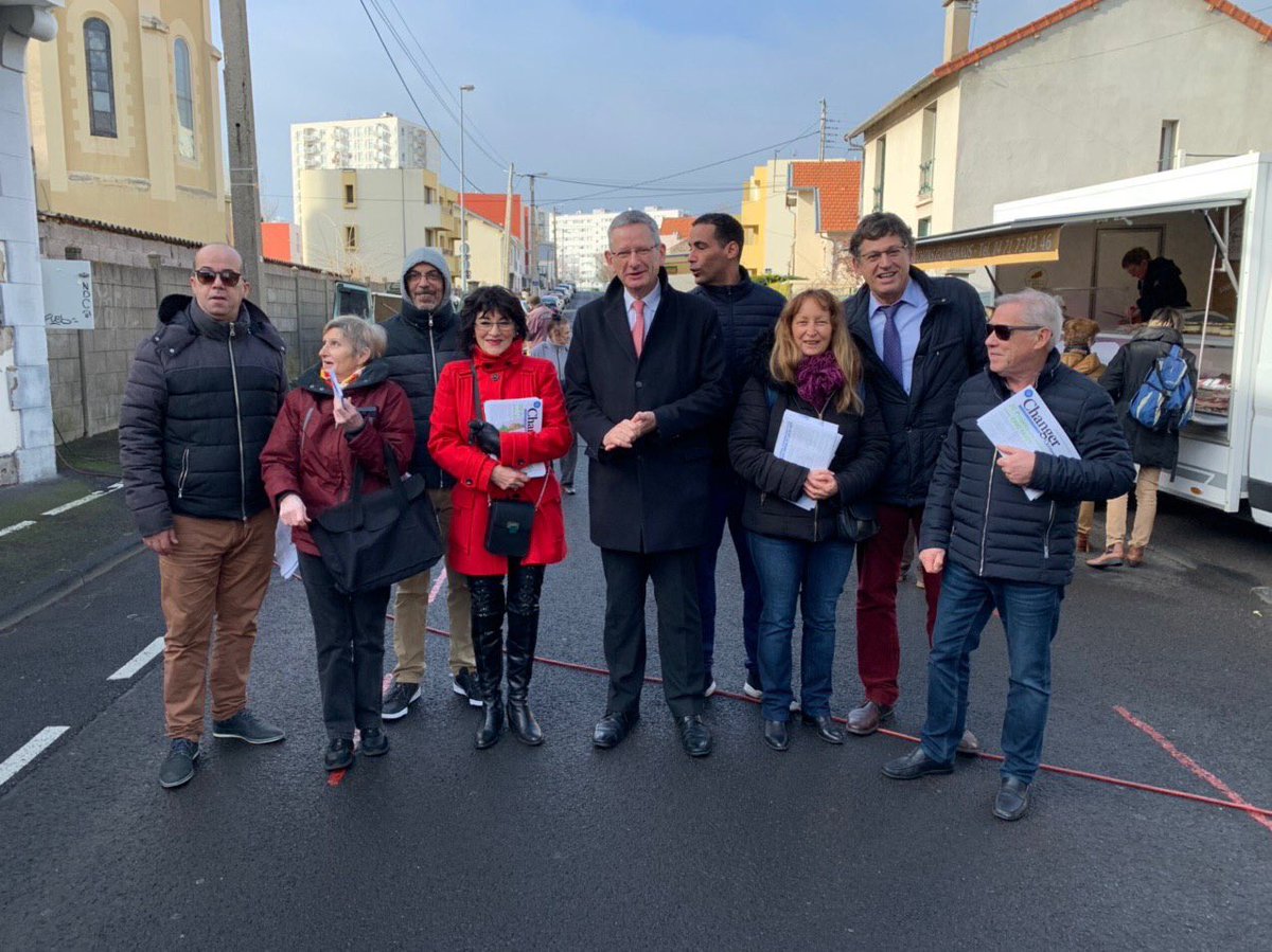 2020Clermont's tweet photo. LA DYNAMIQUE DE LA CAMPAGNE D’@EricFaidy 

Dans tous les quartiers de @ClermontFd, les équipes et les colistiers d’@EricFaidy vont à la rencontre des Clermontoises et des Clermontois !

#Faidy2020
#ChangerClermont
#VilleVertetSolidaire
#SociétéCivile
#Renouvellement https://t.co/yDgMktJdTl