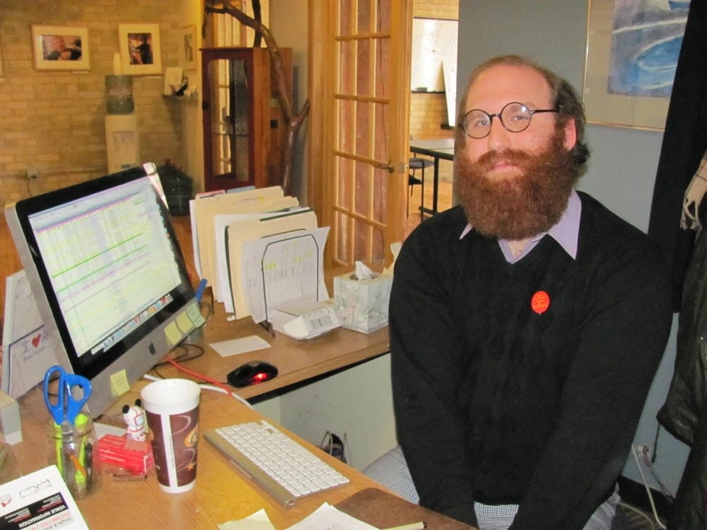 SpringboardArts's tweet photo. Your Springboard Newsletter: We're moving, we're hiring, and we've got open deadlines from national calls to local opportunities. Plus info sessions, resources, workshops, and Andy turns 10!

https://t.co/fuVwkfekQ5 https://t.co/ANNrkKBkLT