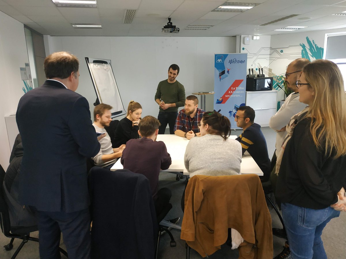 ➡️Visite des apprenants de la promo lilloise @SimplonHDF dans nos locaux ce matin. La #AXAGuilDEV fière de présenter son expertise et ses métiers. 🧐👌👏 #tech #immersion #futursDevs #simplon #echanges