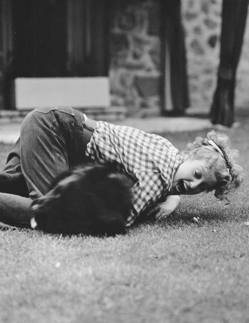 MissMacDonalds's tweet photo. #LoveYourPetDay is a day Jeanette would surely celebrate!

She is seen here playing with a few of her beloved dogs, Nick, Tray and Stormy. https://t.co/OUqzpjklUR