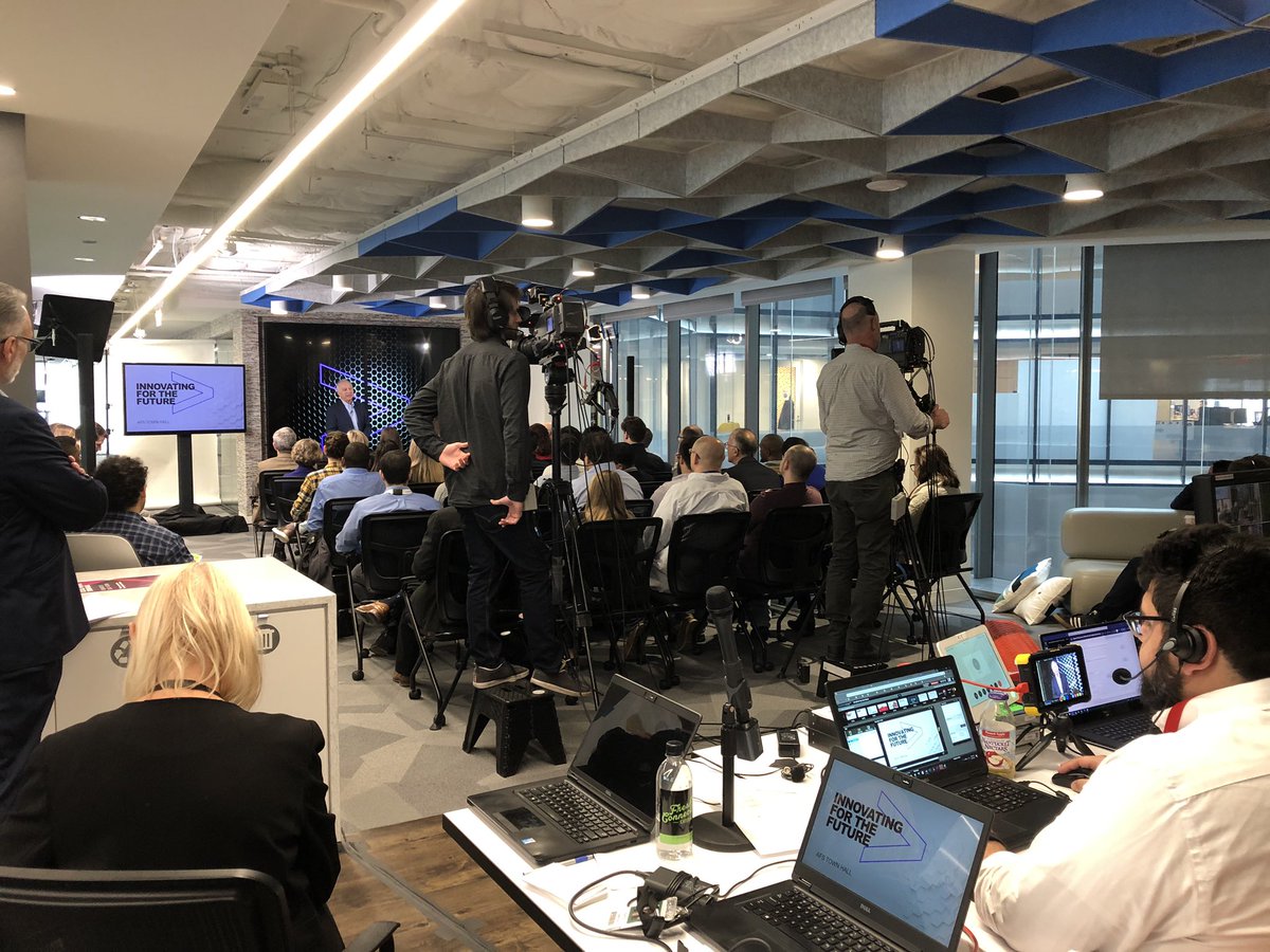 KatSzakolczai's tweet image. Live from our Accenture Federal Digital Studio - Town Hall focused on innovating for the future. Learning about #Census2020 #DesignIntelligence #Innovation - @AccentureFed