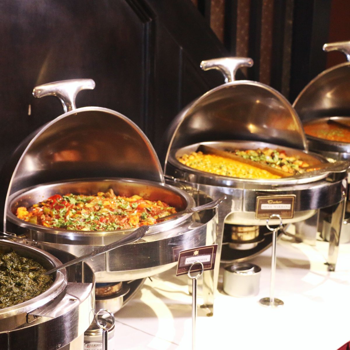 IndianGrillNYC's tweet photo. Quick & Quality Eats at Lunch Time!
Enjoy your favorites at Lunch Buffet of Midtown East Manhattan
Join us at the famous Lunch Buffet.
#buffet #lunch #LunchBuffet #NYCBuffet #FamousBuffet #HealthyFood #VeganLunch #LunchRestaurant #NYCFoodies #IndianFoodies #IndianFood #LunchIdeas https://t.co/kA1fLm3TRe