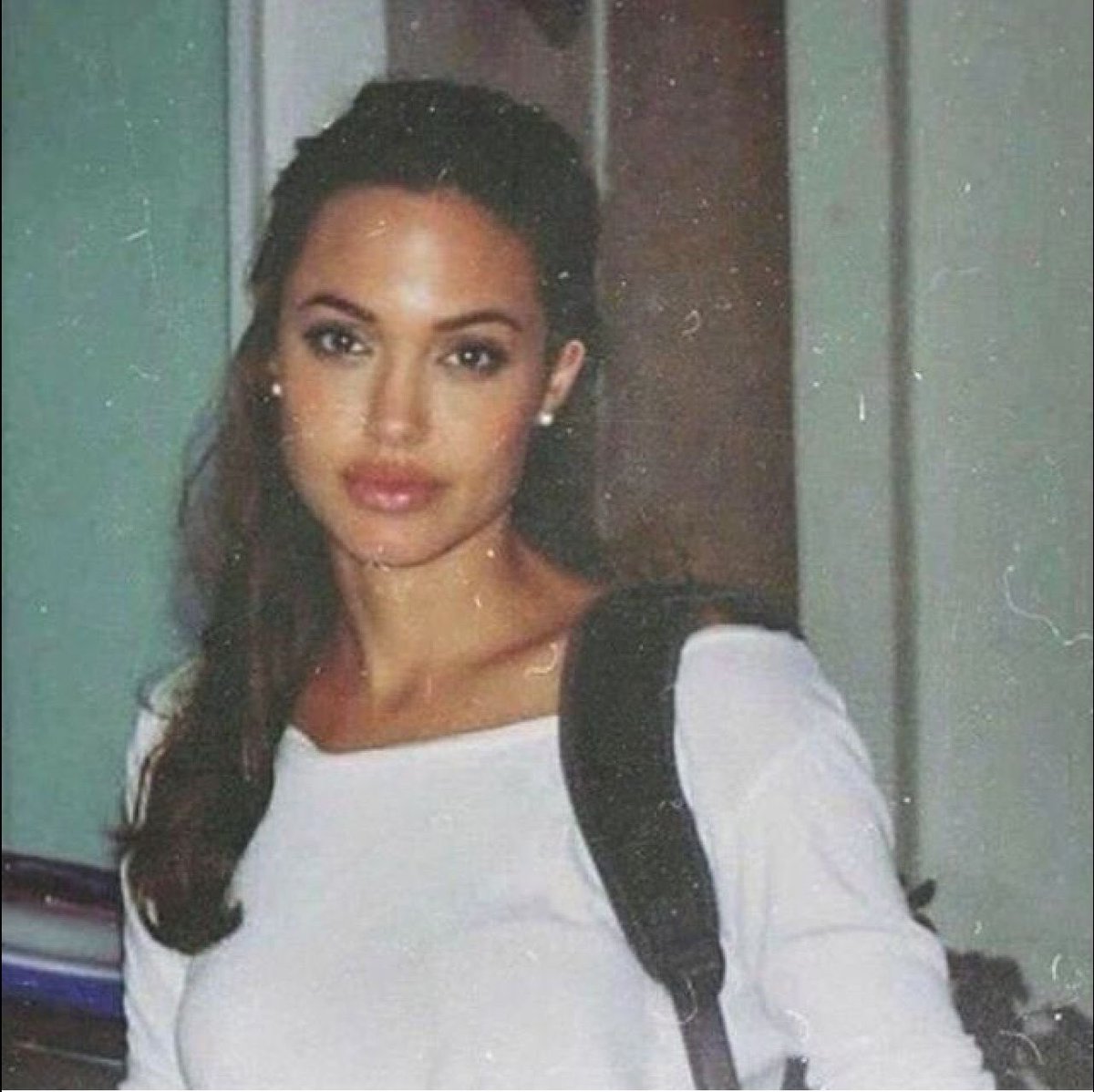 Farahannisha 🇵🇸 on X: "Famous hot young actresses 1.angelina jolie  https://t.co/8TvQzXWHwY" / X