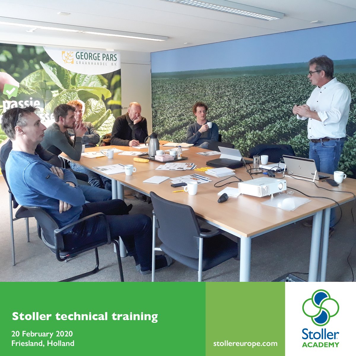 StollerEurope's tweet photo. El equipo de Stoller Europe ha estado presente en una formación técnica en Holanda junto a Aegten, nuestro distribuidor en Benelux, donde se habló de las soluciones Stoller para los cultivos de patata y cebolla. 

#ThisIsStoller #ThisIsCustomer #StollerAcademy https://t.co/NxdGnDgUzr