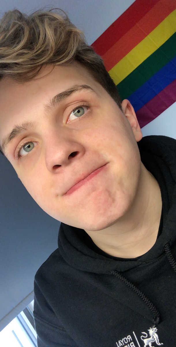 natehiggins's tweet photo. guys what colour are my eyes I can’t actually tell #colourblindproblems https://t.co/o6Pm217gWn