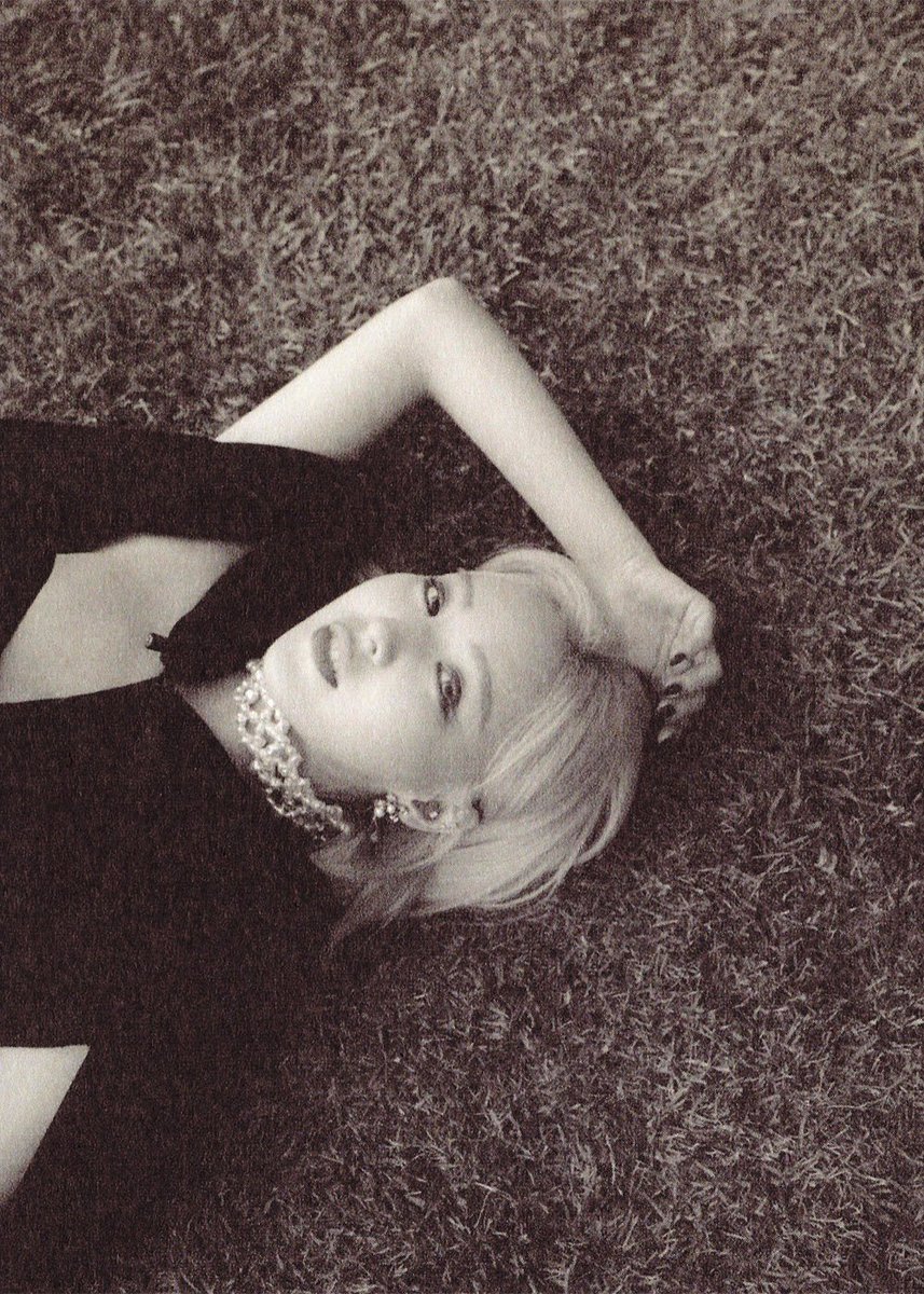 GodIsWendy1's tweet photo. #2월의_봄_오늘은_웬디 #TodayIs_WendyDay #OurSingerWendy I LOVE YOU MORE THAN WORDS 💙👑 https://t.co/X9QLxFw93y