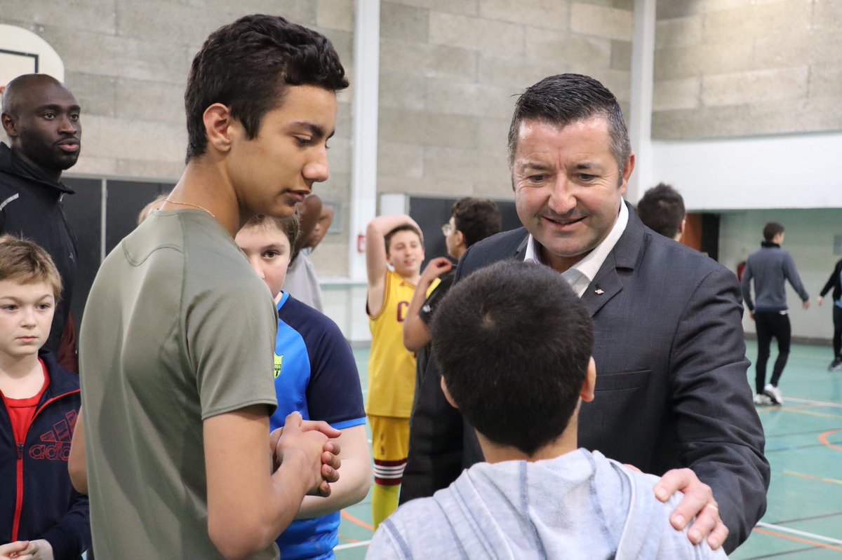 KARL OLIVE tweet media