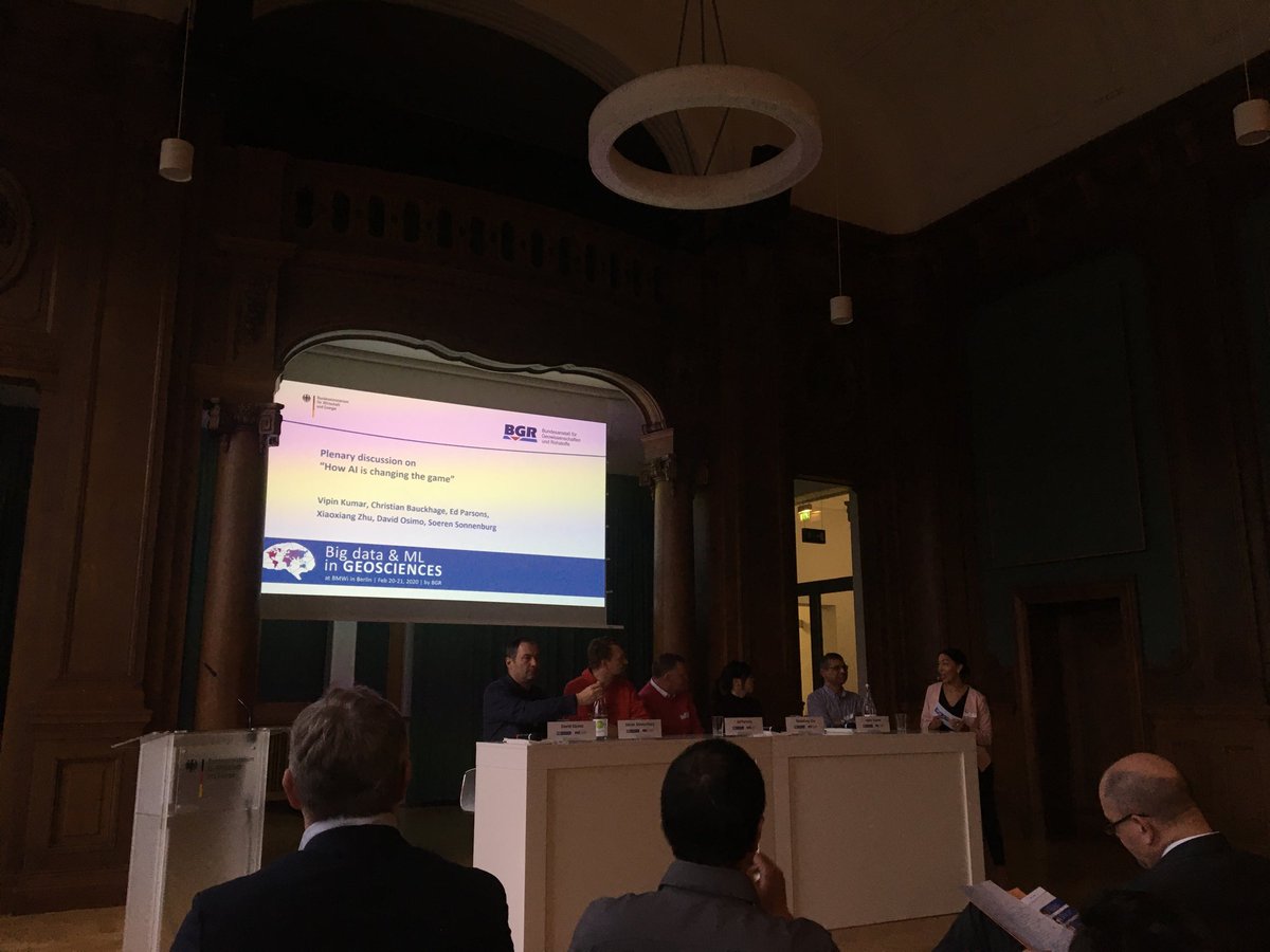lkstolen's tweet photo. Plenary discussion at the end of the first day at the Big data and machine learning in geosciences conference https://t.co/G3Q4STRSDj