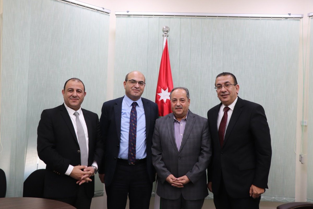 nccdjor's tweet photo. الوطني لتطوير المناهج يبحث التعاون مع "الشؤون السياسية" و "الملحقين الثقافيين العرب"
https://t.co/QTfdJBxaA4
#الأردن https://t.co/EeTInkDdnk