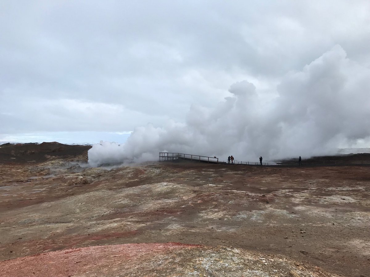 geography_stm's tweet photo. Going into the fumerole https://t.co/yxToSfskgV