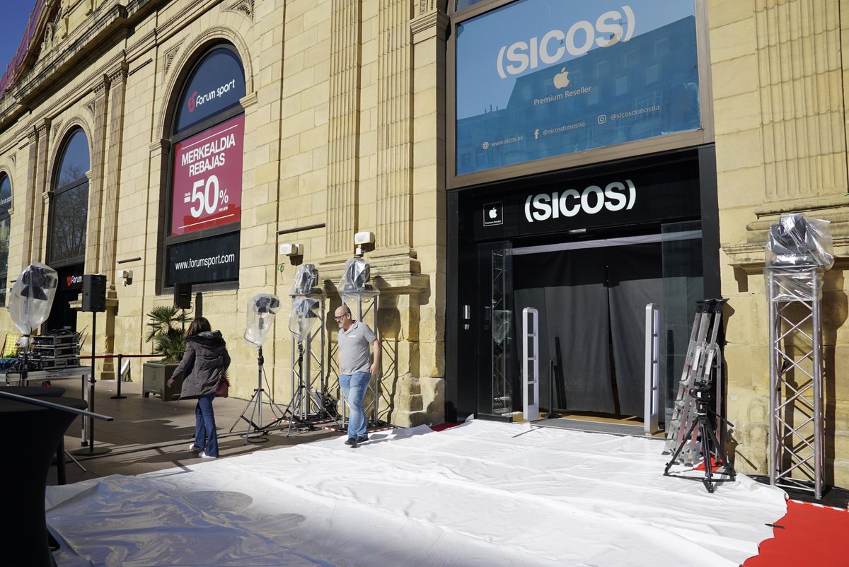 IngramMicroES's tweet photo. #IngramMicroES ➡️Todo preparado para la inauguración de Sicos (San Sebastián), la nueva tienda Premium Reseller de #Apple, con la colaboración de #Cisco Partner. ¡No te la pierdas hoy a las 19h.! https://t.co/6VxyPoK9aE