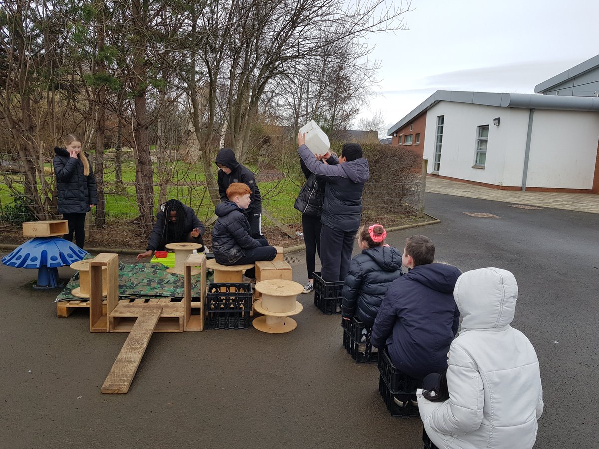 Mrs Alexander and P6 tweet media