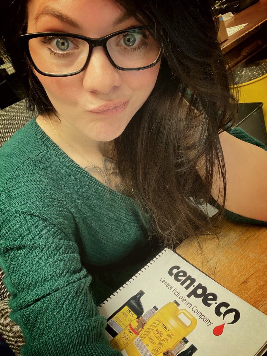 achenault417's tweet photo. Thursday work mode #nerdingit #cenpeco #centralpetroleumcompany #work #Oil #dieselmax #walcottia #iowa #madeinamericaproducts https://t.co/TXFTrR5CIQ