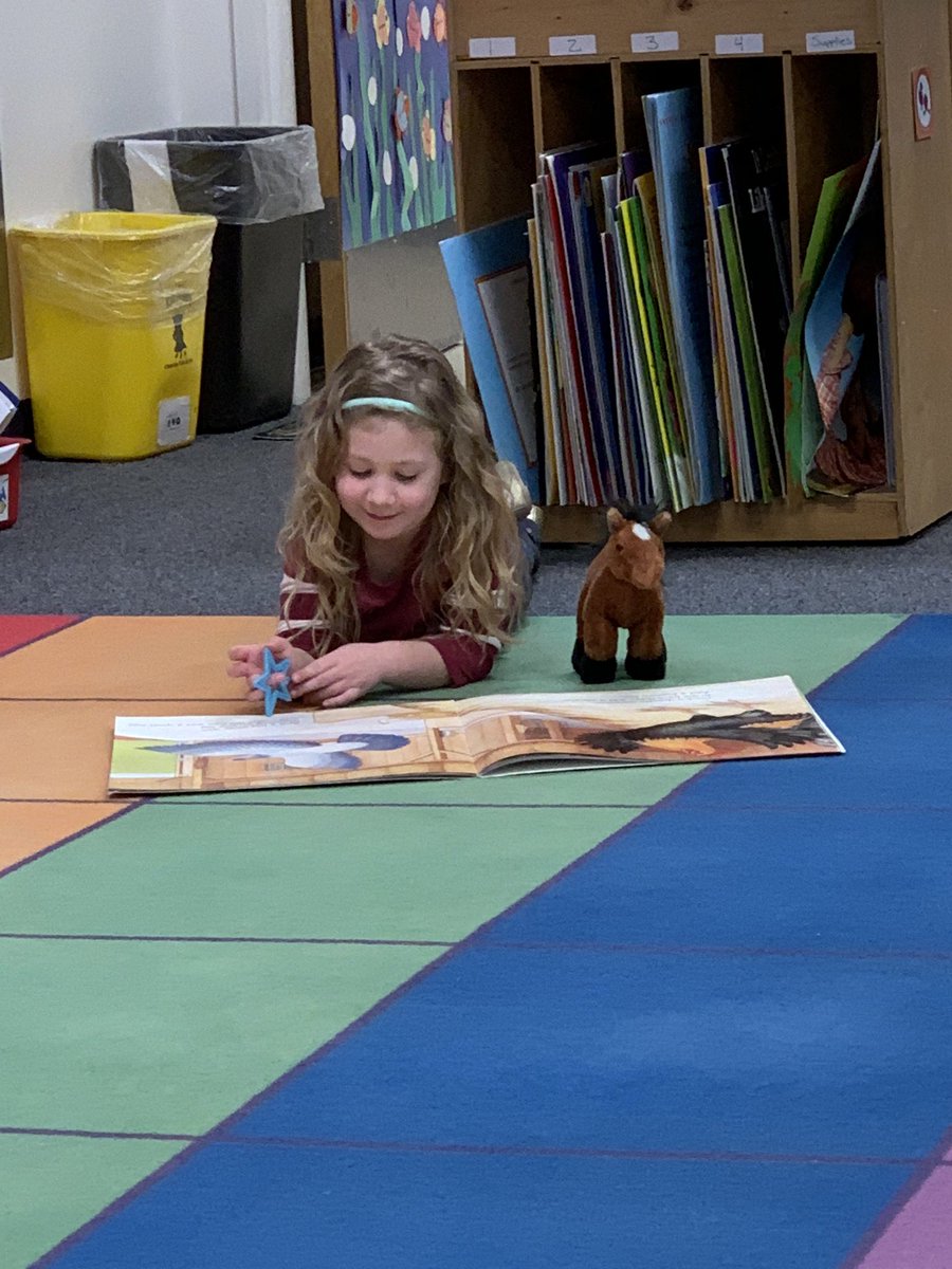 sjeff209's tweet photo. Reading is alway more fun with a friend! #aacpsawesome @FerndaleEarlyEd https://t.co/kvUSfDUWFK