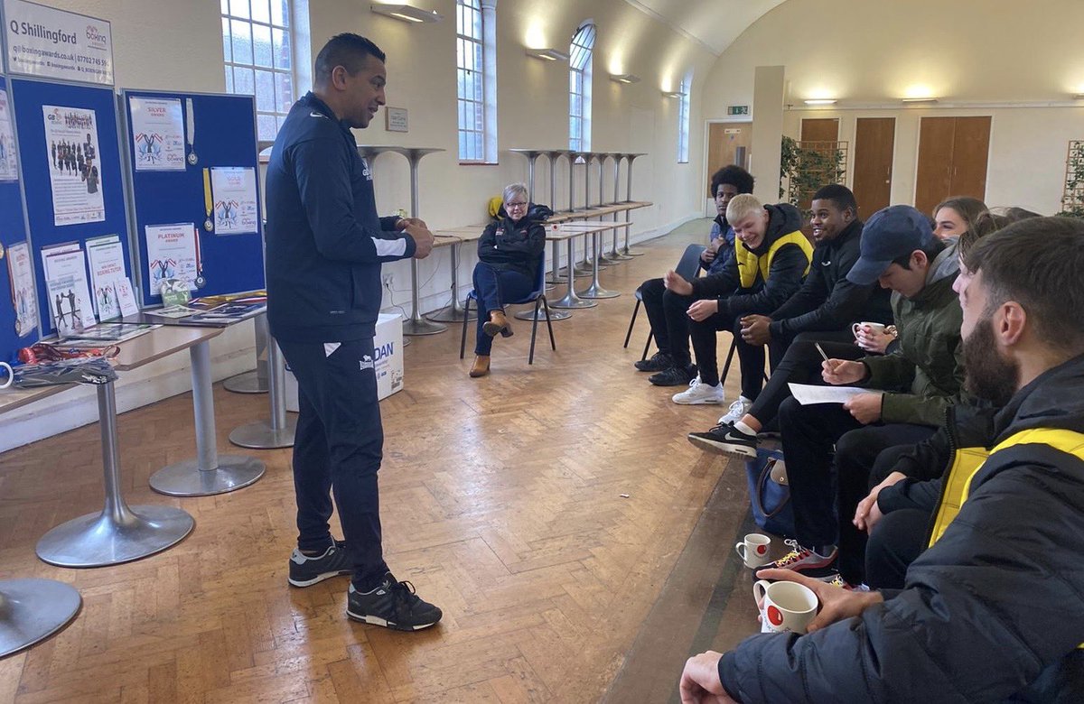 BoxingAwards's tweet image. Massive thanks to ⁦@networkrail⁩ who sponsored a #boxingtutorcourse ⁦@CrayWandsCS⁩ in #eltham #london a community organisation providing education mentoring through SPORT, MUSIC &amp;amp; ART to enhance and inspire young lives. #dontthinkyoucanknowyoucan 👊🏾💥
